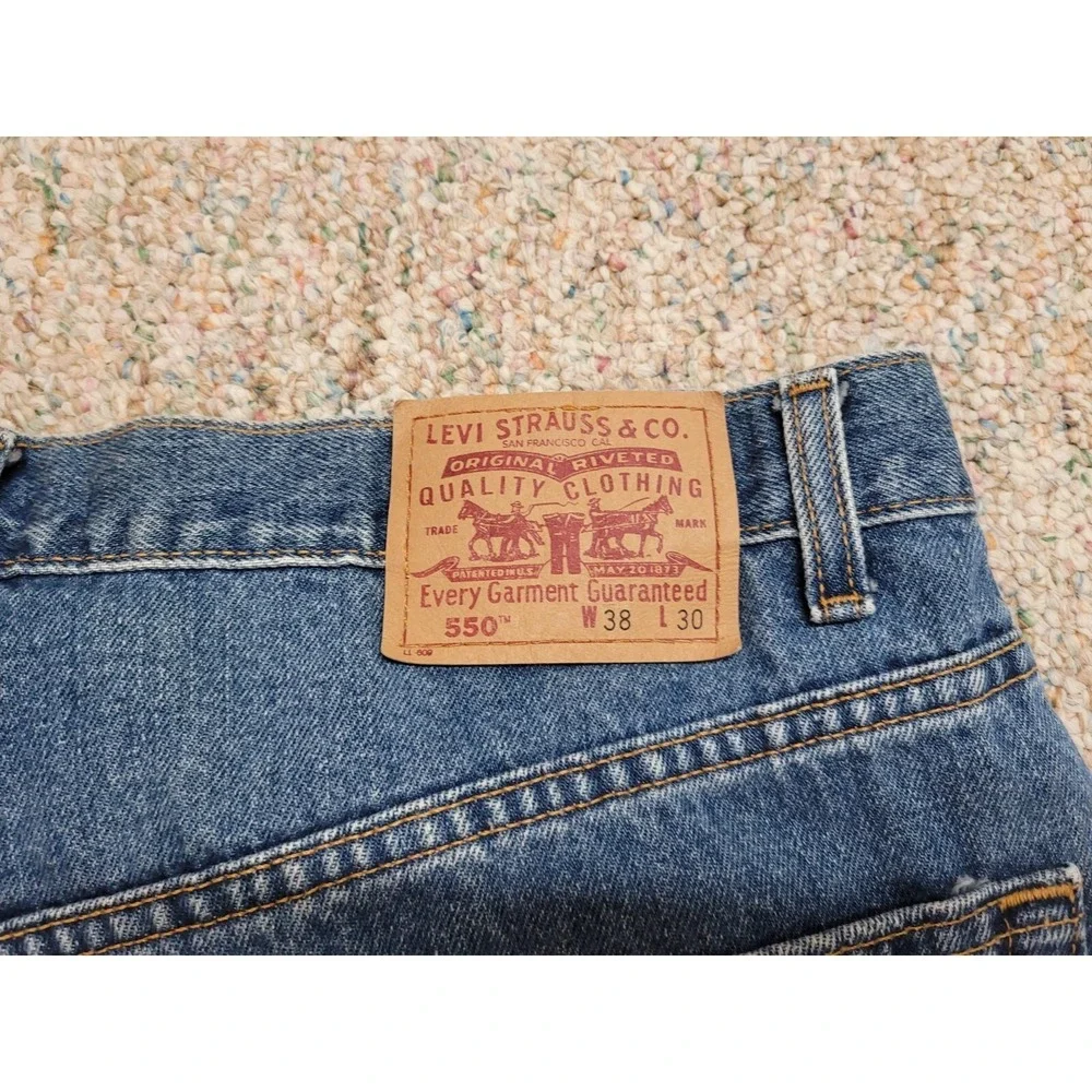 Levi's 550 Relaxed Fit Jeans Mens 38x30 Blue Vintage Denim Tapered Leg Canada